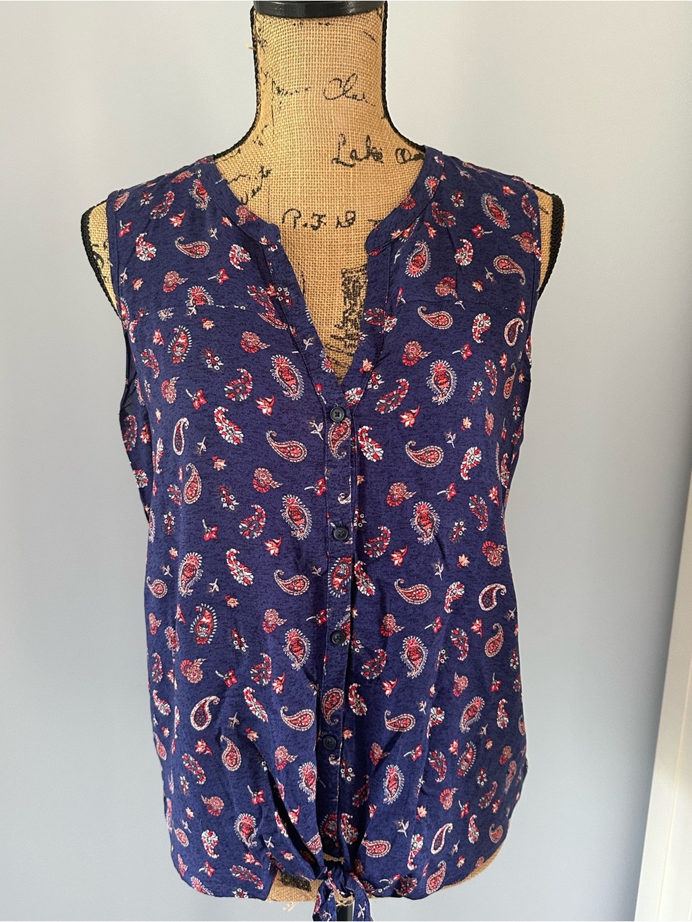 Women's Navy Paisley Tie-Hem Sleeveless Top